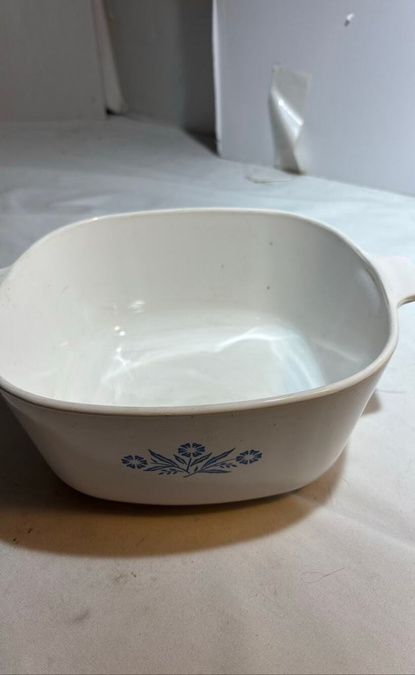 Vintage Corning Ware Blue Cornflower Casserole Dish 2.5 Quart